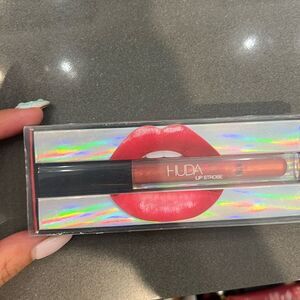 Huda Beauty Lip Strobe